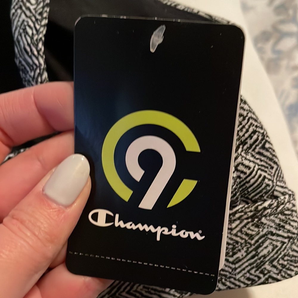 NWT Champion sports bra - Picture 3 of 4